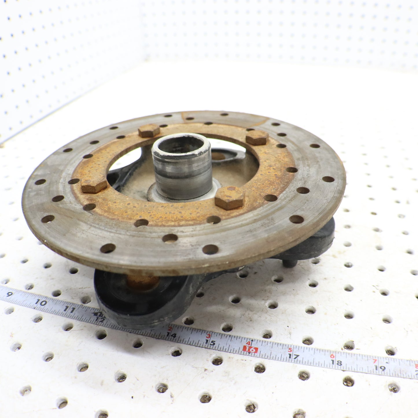 2013 Polaris Ranger Xp 900 Wheel Hub REAR 5137431-067; 5142964-067