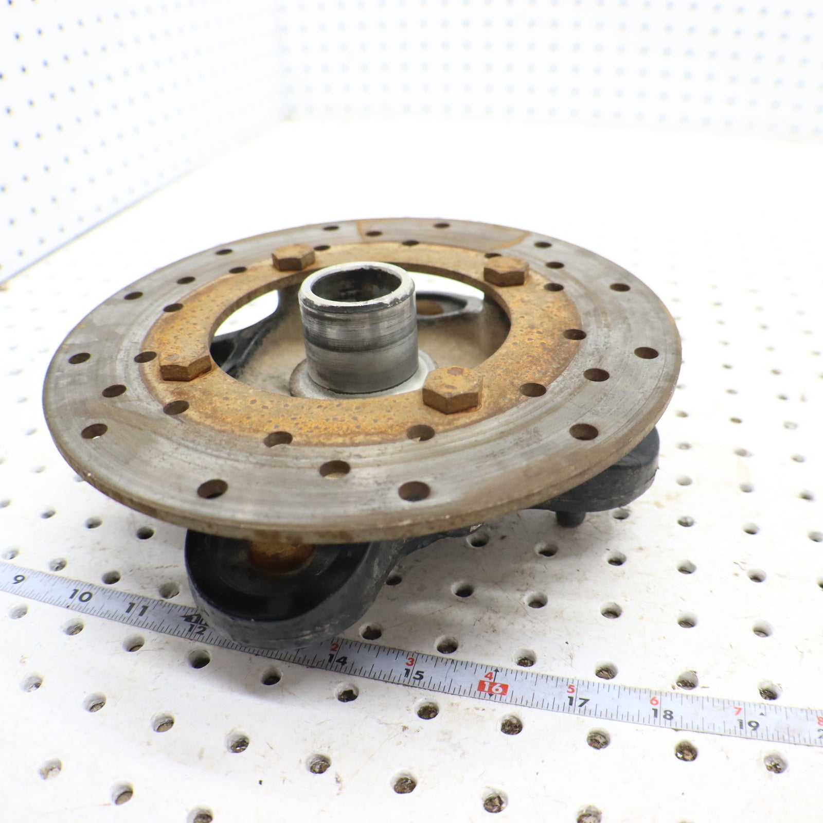 2013 Polaris Ranger Xp 900 Wheel Hub REAR 5137431-067; 5142964-067