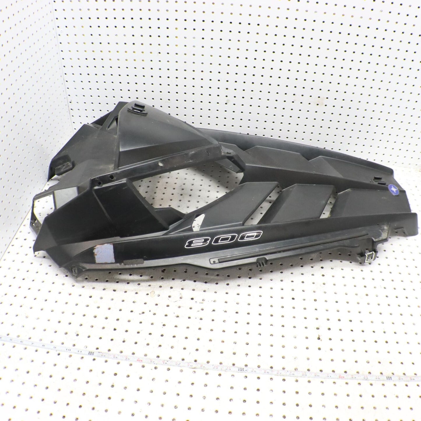 2014 POLARIS PRO RMK 800 HOOD SHROUD 5437509-070 (CRACKED)