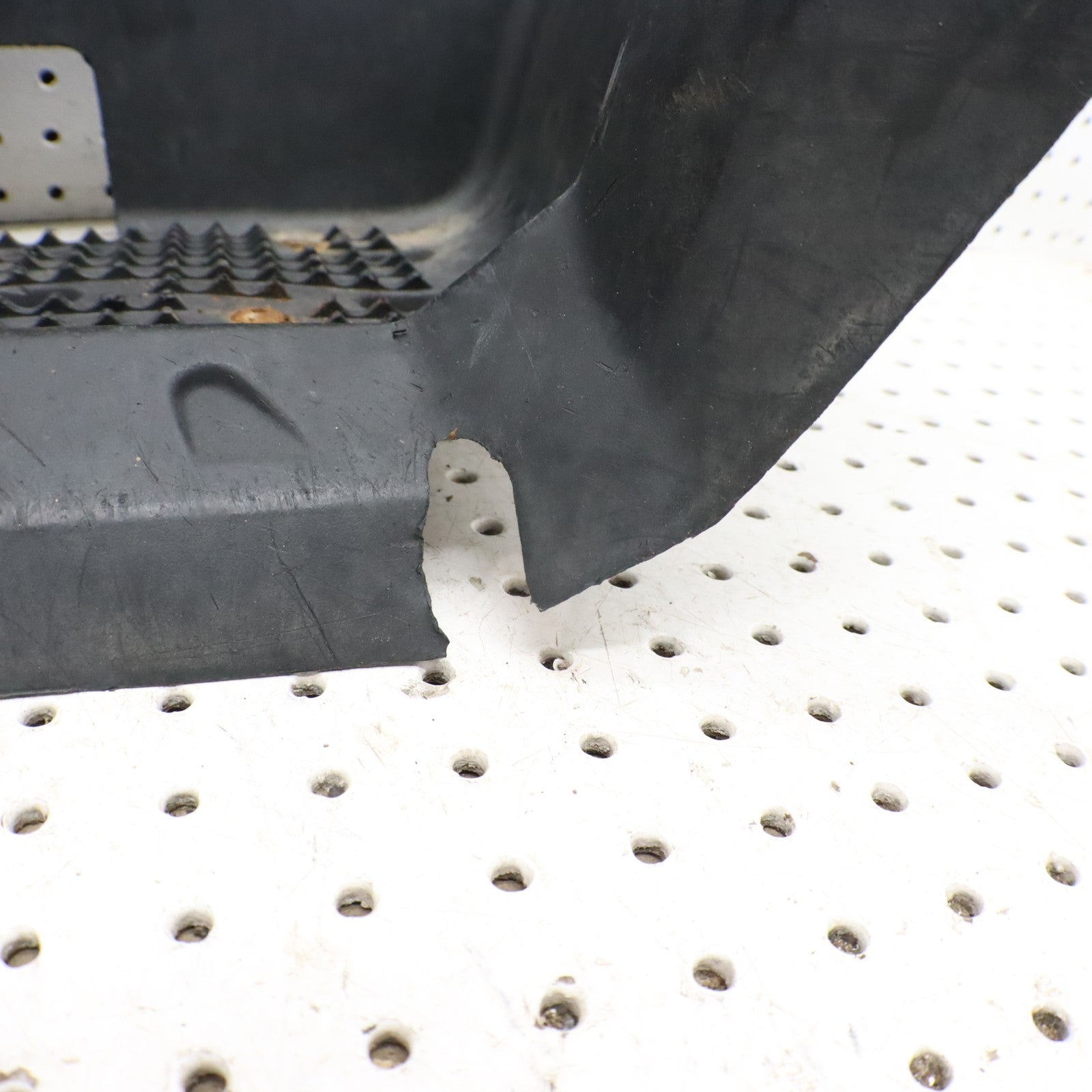2012 Polaris Sportsman 500 Right Footwell Step Stand Footrest 5436932-070