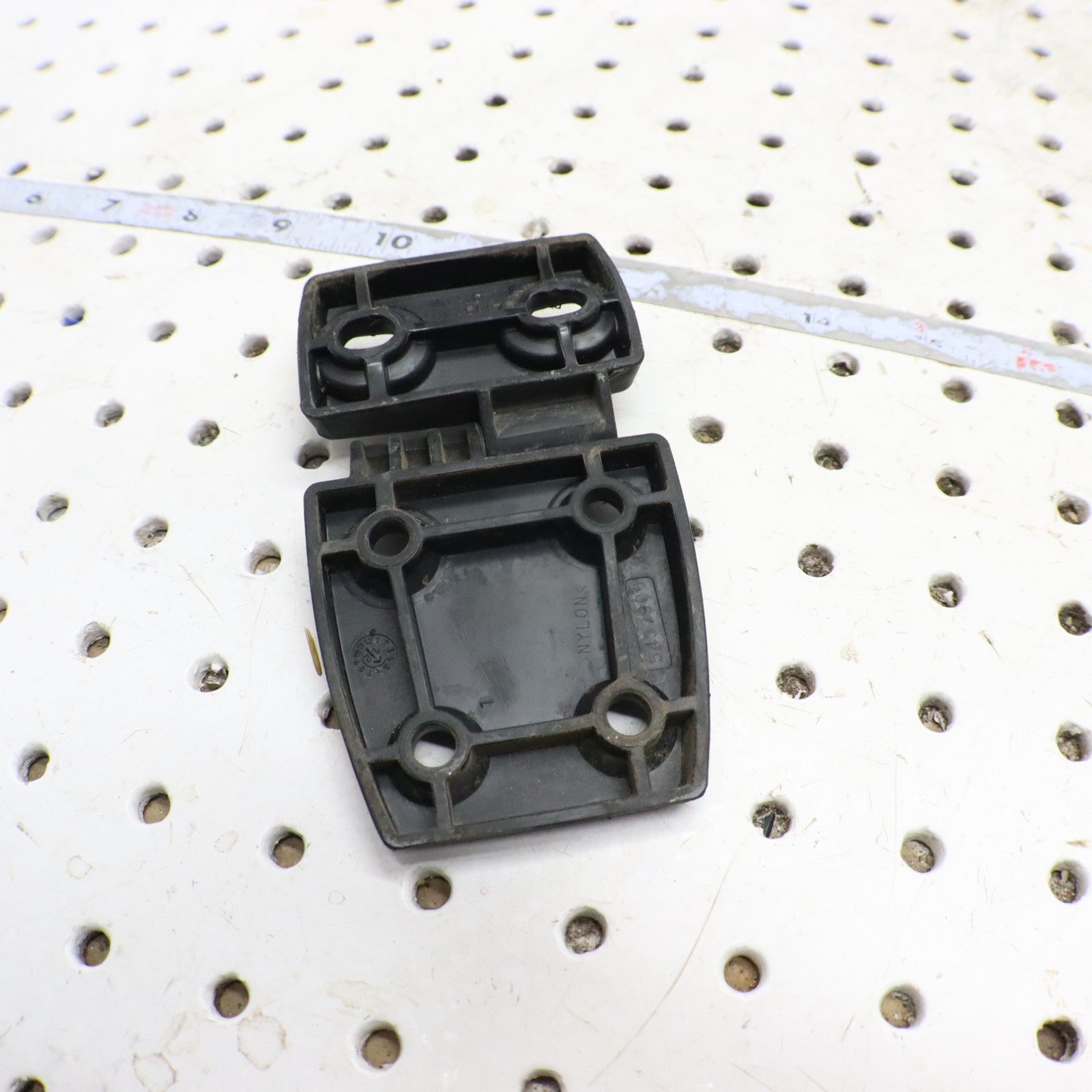 2013 Polaris Ranger 800 Hood Hinge 5437902
