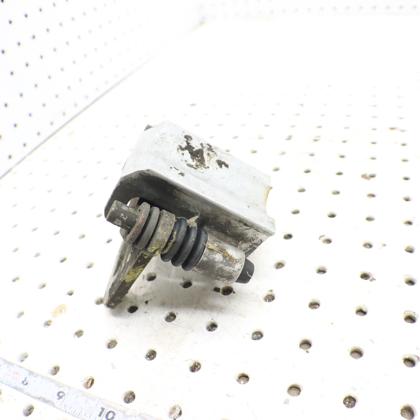 1995 Polaris Xplorer 400 Brake Caliper Front LEFT 5131115 