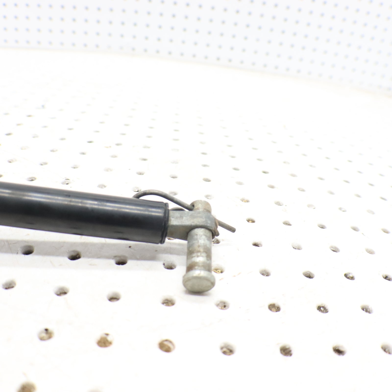 2013 Polaris Ranger Xp 900 Box Gas Strut Dump Strut 7044143; 7045663; 7043967