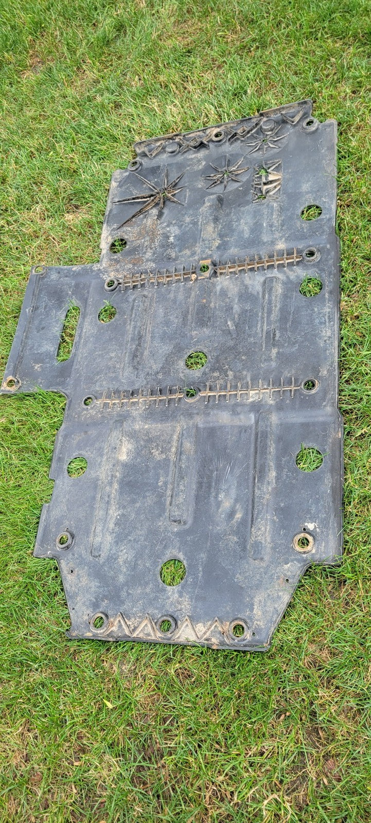 2009 Polaris Rzr 800 Skid Plate 5437388-070 ; 5439088-070