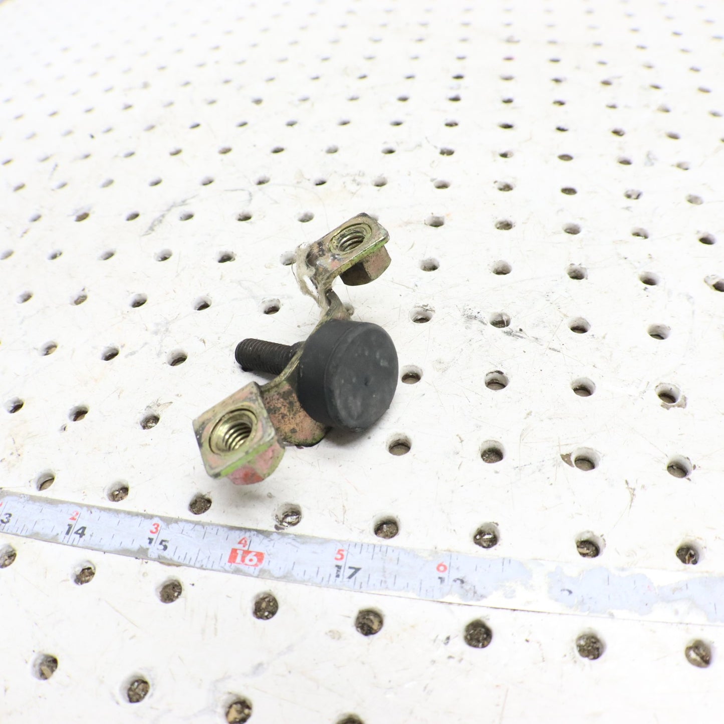 2007 Polaris Iq 600 Motor Engine Mount TORQUE ARM 1015728; 3021354 