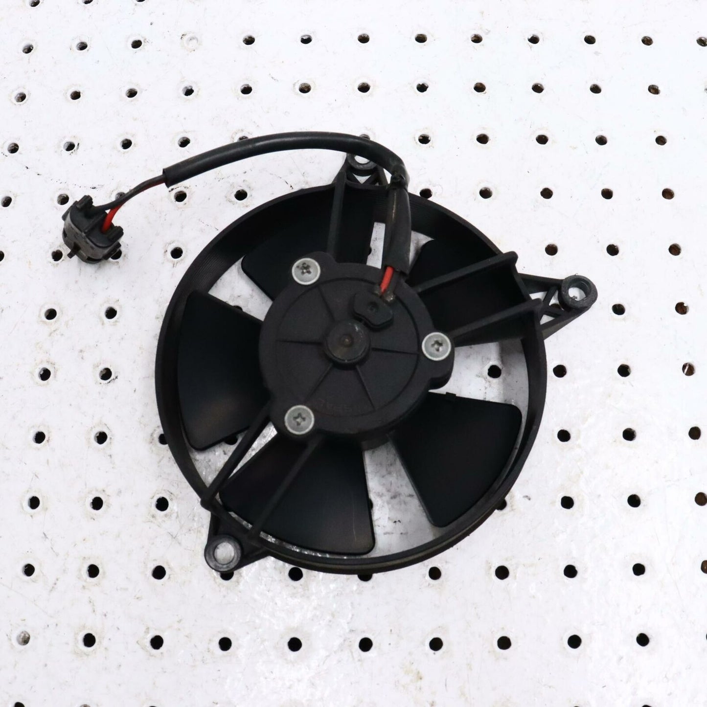 2006 POLARIS SWITCHBACK ENGINE RADIATOR COOLING FAN 2202944; 1240621