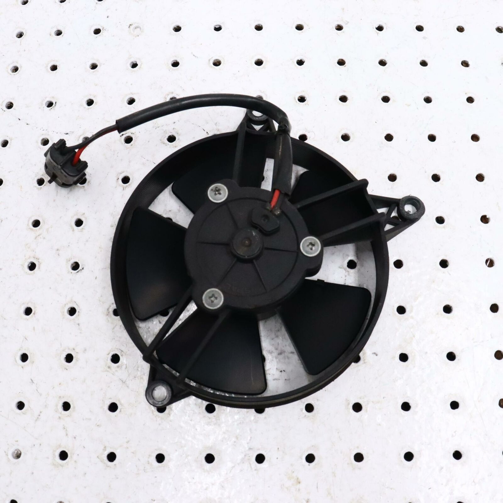 2006 POLARIS SWITCHBACK ENGINE RADIATOR COOLING FAN 2202944; 1240621