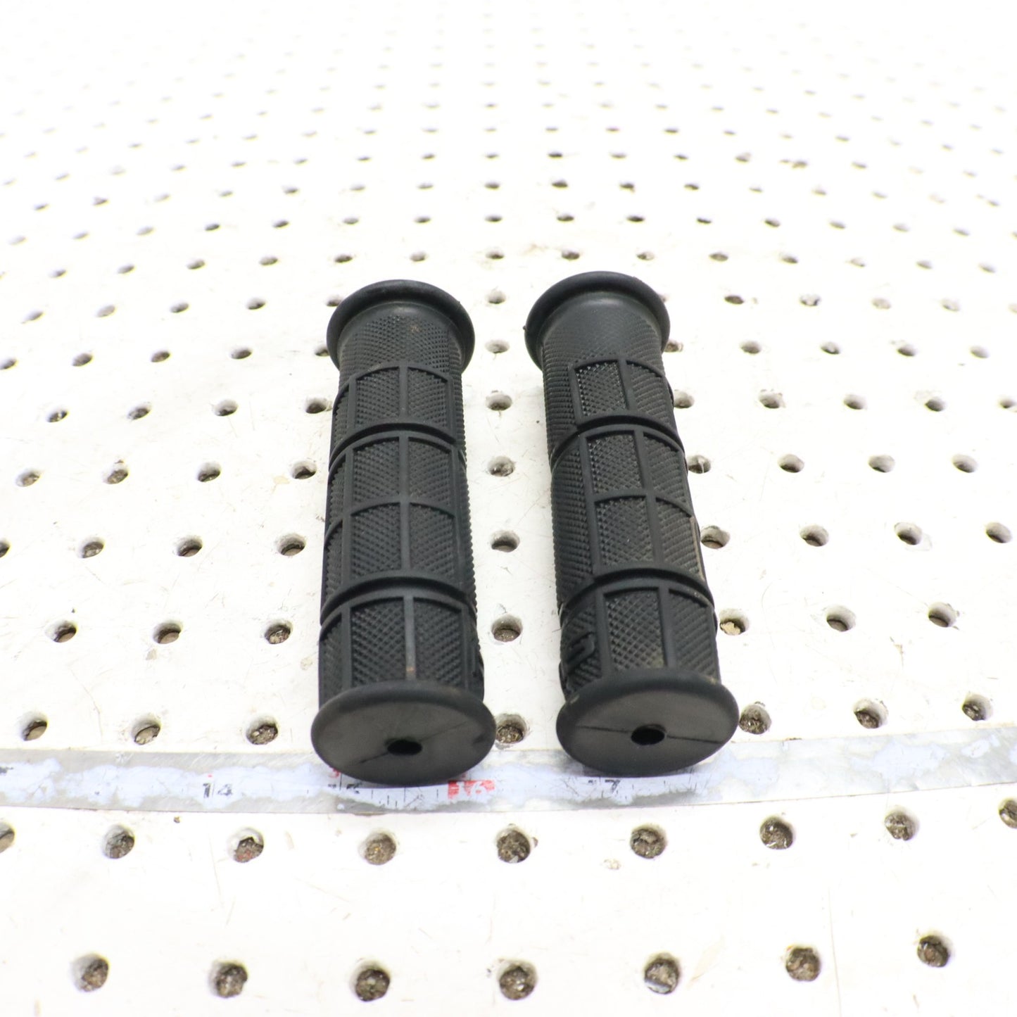 2012 Polaris Sportsman 500 Handlebar Grips 5413578-070