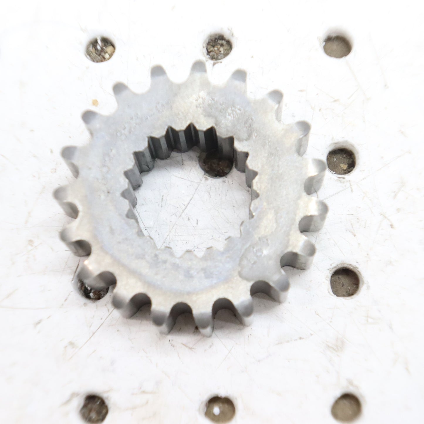 2016 Arctic Cat M8000 Chaincase Sprocket Gear Upper 2602-823 19T (13 Wide)