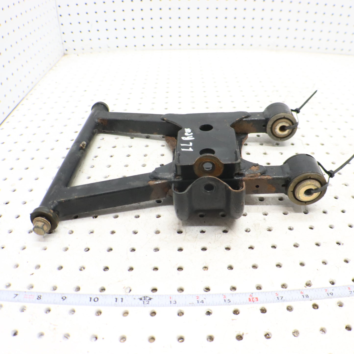 2014 Polaris Sportsman 570 Lower Left Rear Control A Arm  1015888-067