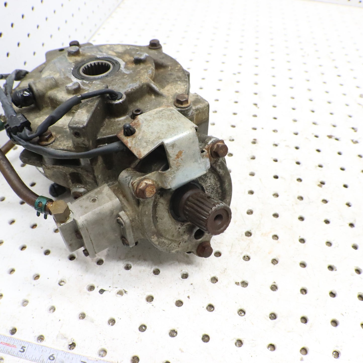 2009 Polaris Sportsman 800 Front Gearcase Differential 1332568 1332909