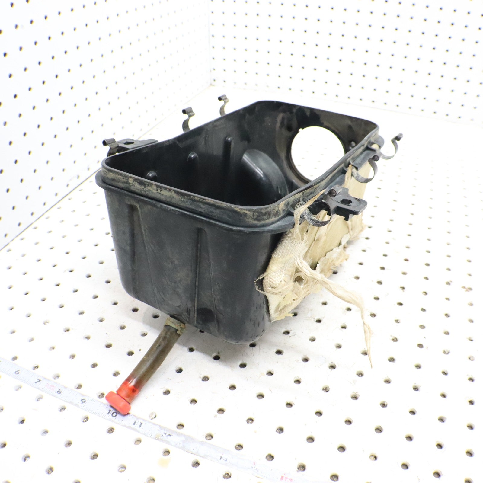 2012 Polaris Sportsman 500 Airbox Air Intake Filter Box 5438552