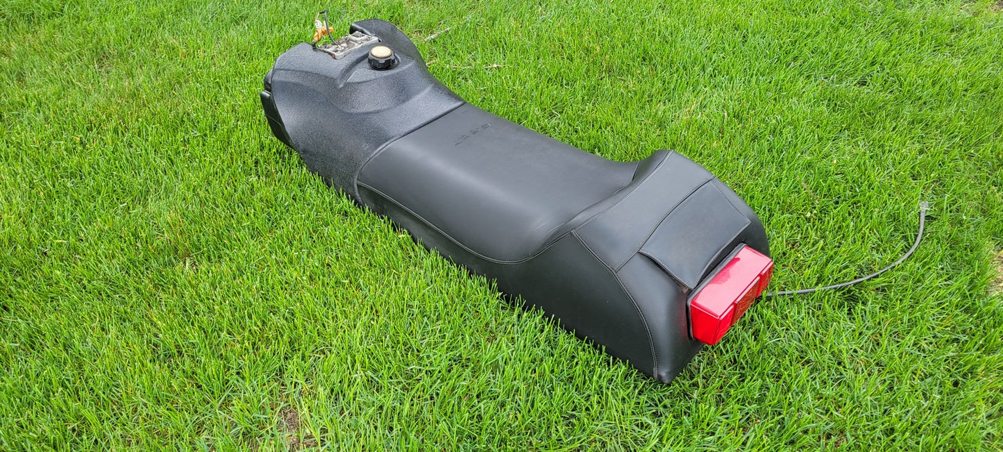 1999 Arctic Cat Zl 600 Seat, GAS TANK, FUEL PUMP 0770-311; 0670-894; 3005-268