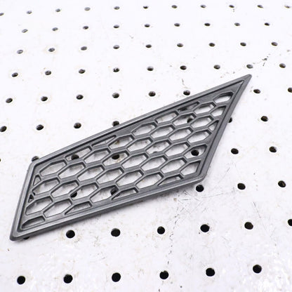 2007 ARCTIC CAT F5 RIGHT HOOD LOUVER SCREEN VENT COVER 4606-700 