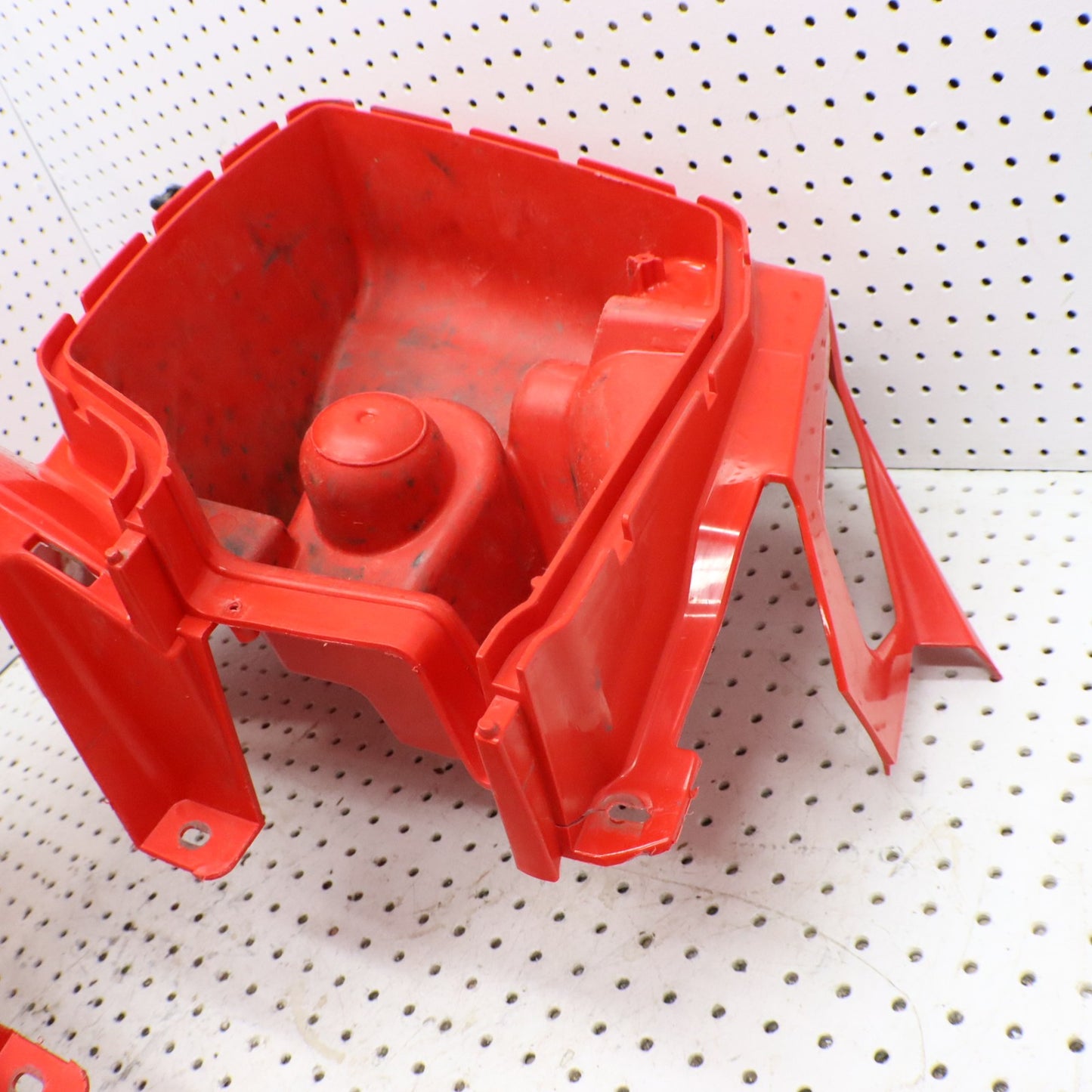 2014 Polaris Sportsman 570 Front Fender 2634162-293; 2636420-293 INDY RED