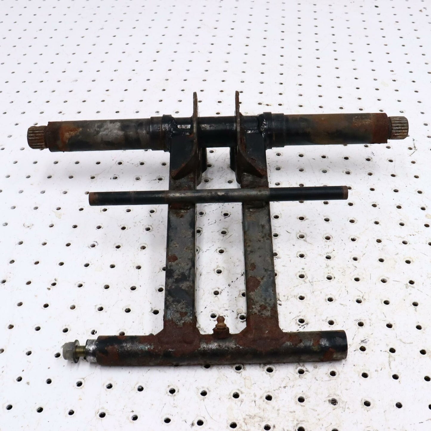 2007 POLARIS IQ 600 REAR BACK SUSPENSION FRONT TORQUE PIVOT ARM 1542136-067
