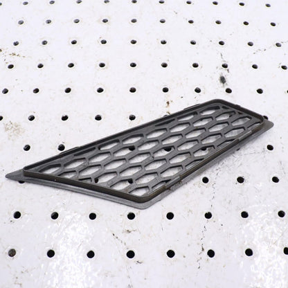 2007 ARCTIC CAT F5 RIGHT HOOD LOUVER SCREEN VENT COVER 4606-700 