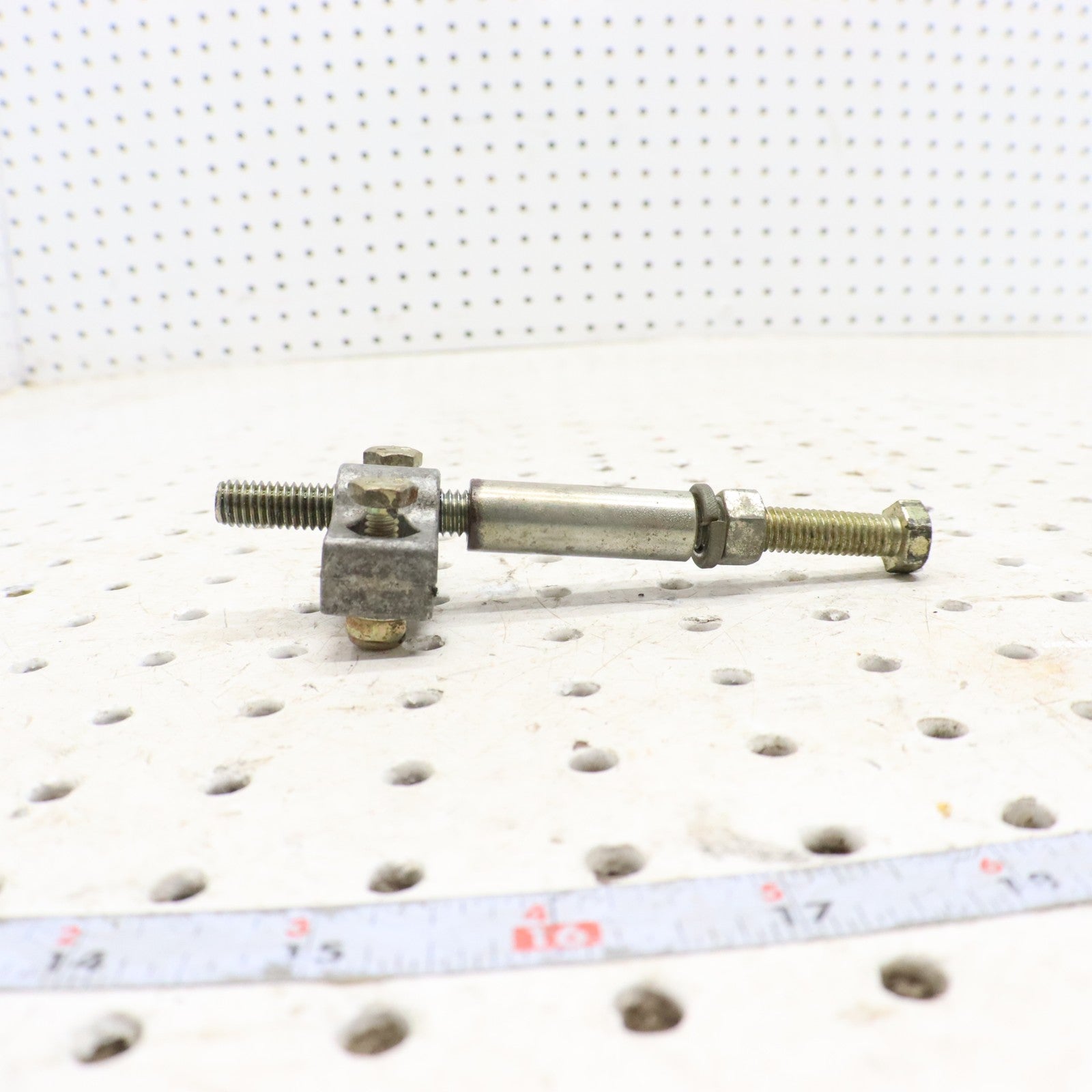 2009 Arctic Cat Crossfire R 8 Track Tension Adjuster Bock 0704-352; 2604-890 