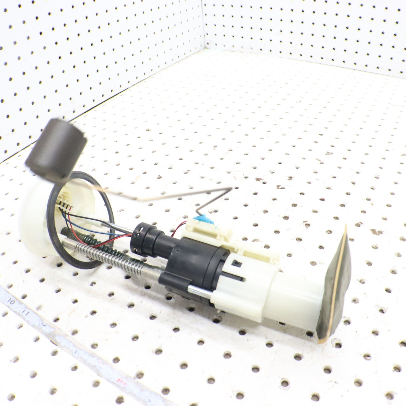 2013 Polaris Ranger Xp 900 Fuel Pump 2521307 2204852