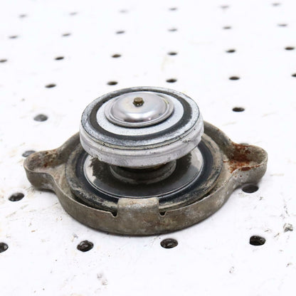 2000 POLARIS SPORTSMAN 500 RADIATOR CAP 1240044; 1240508