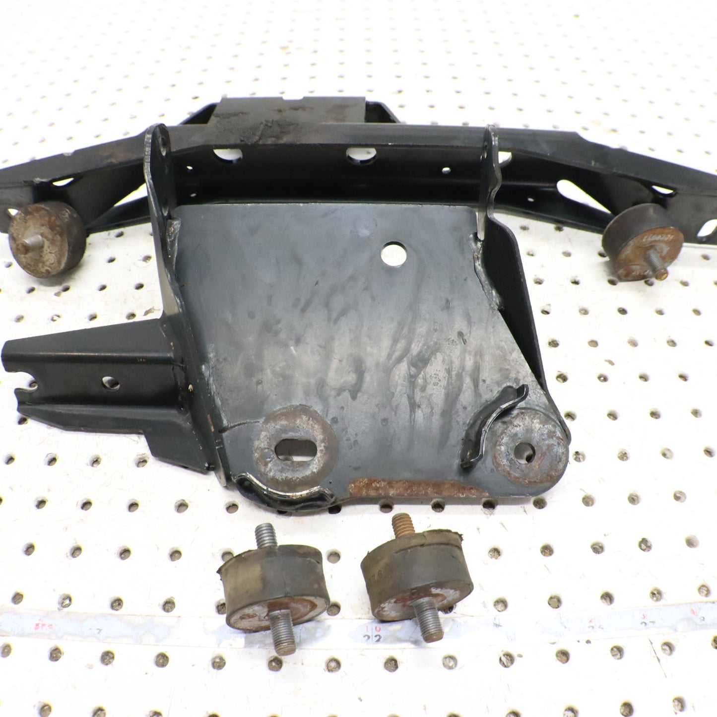 2013 Polaris Ranger 800 Engine Motor Mounts 1017391-329; 1017424-329; 3022076 