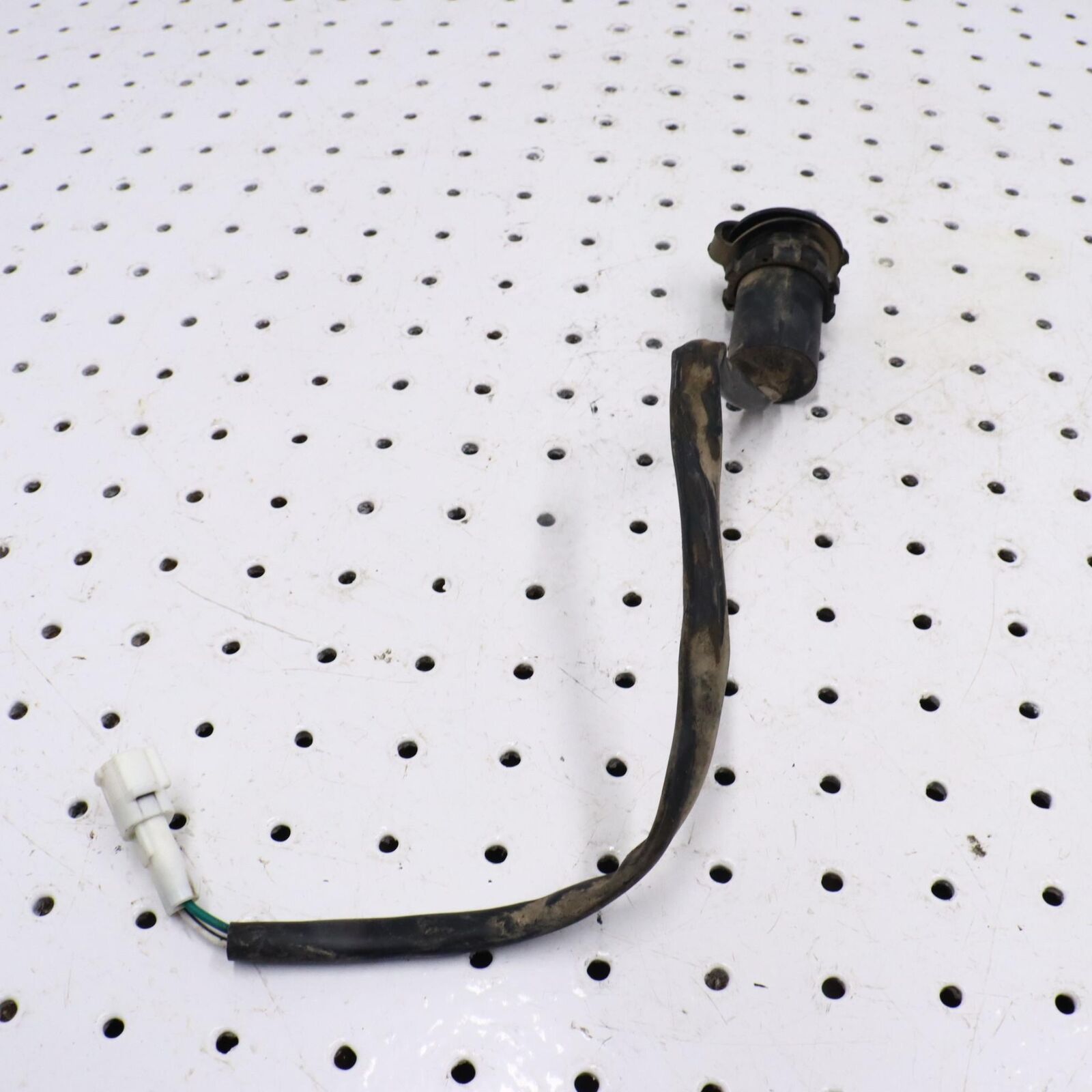2013 YAMAHA GRIZZLY 700 ACCESSORY SOCKET PLUG OUTLET 1HP-H254B-10-00 