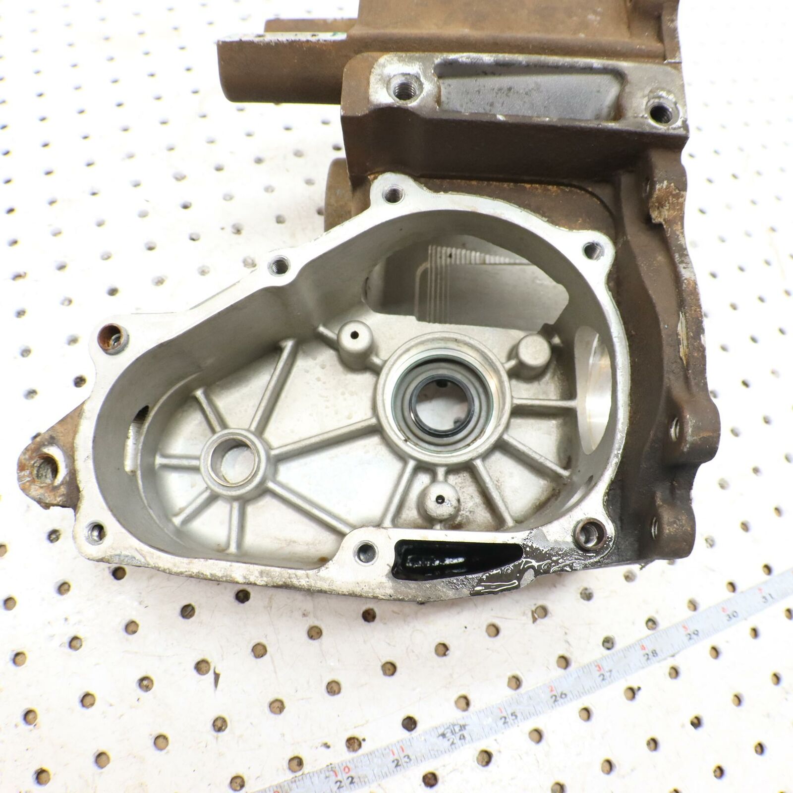 2000 POLARIS MAGNUM 325 TRANSMISSION GEARCASE GEAR CASE MAIN 3233902