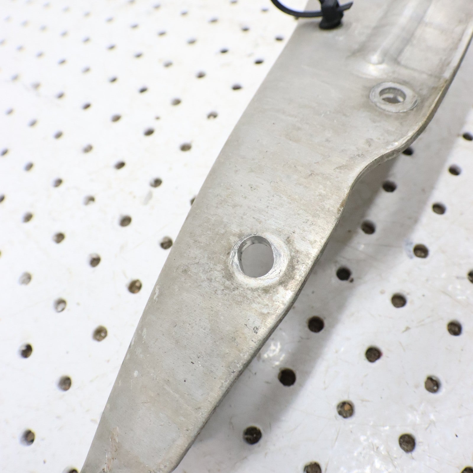 2009 Arctic Cat Crossfire R 8 BRACE, SIDE PLATE LH 3706-921; 4606-083