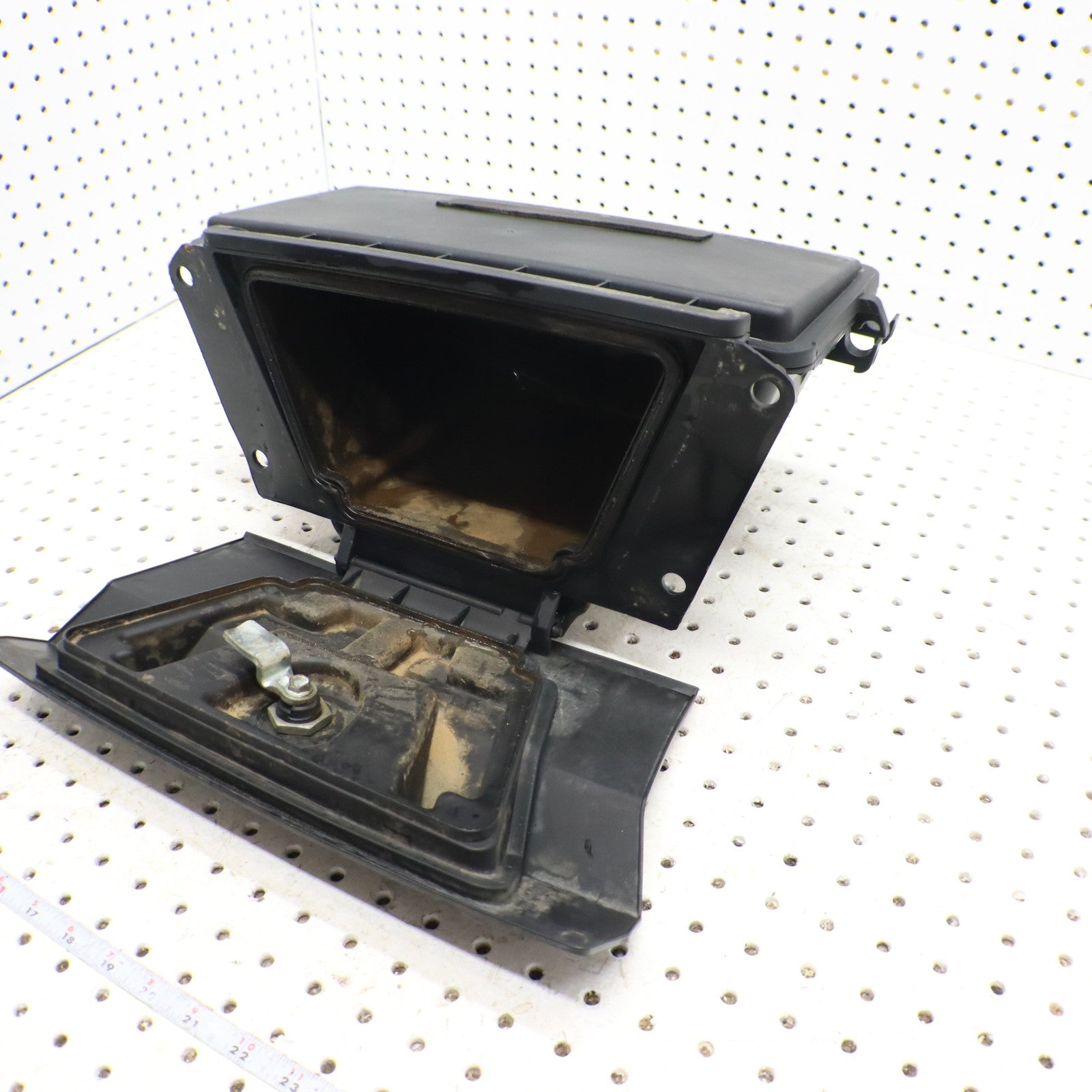 2009 Polaris Sportsman Xp 850 Storage Box Rear 2633432; 2633431 