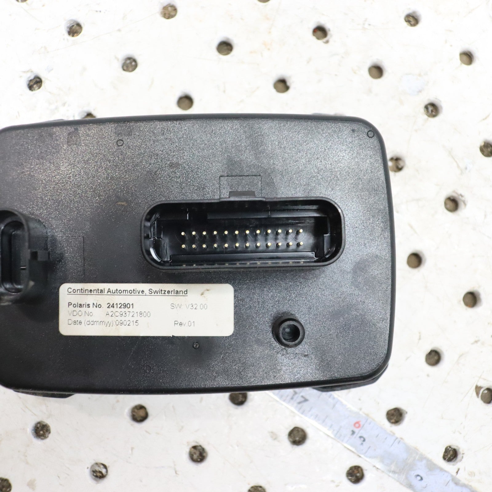 2016 Polaris Rush 800 Gauge Speedometer Display 2412901 148.1 HRS 4624 MIELS