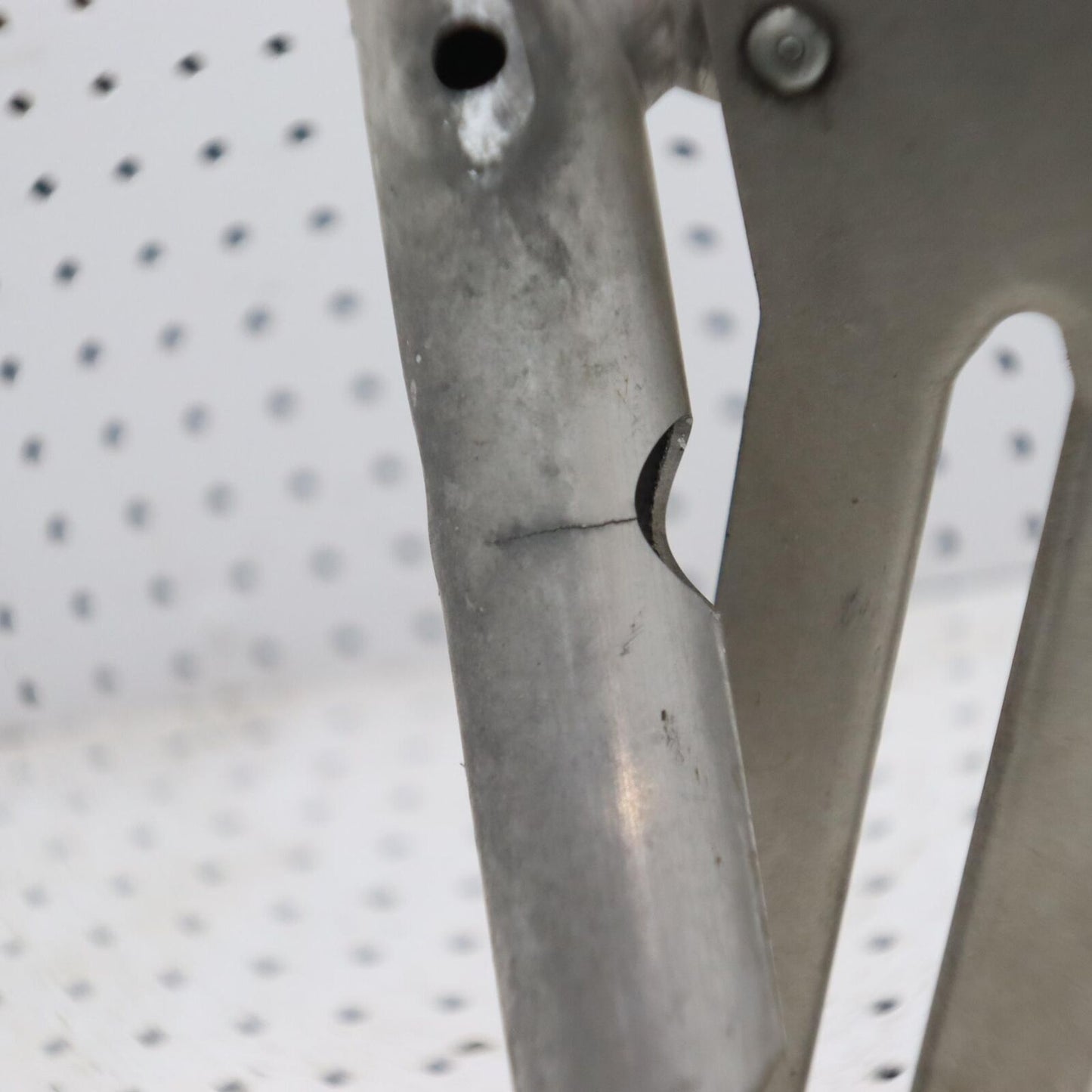2014 POLARIS PRO RMK 800 OVER STRUCTURE FRAME TUBULAR ASSEMBLY 1018403 cracked