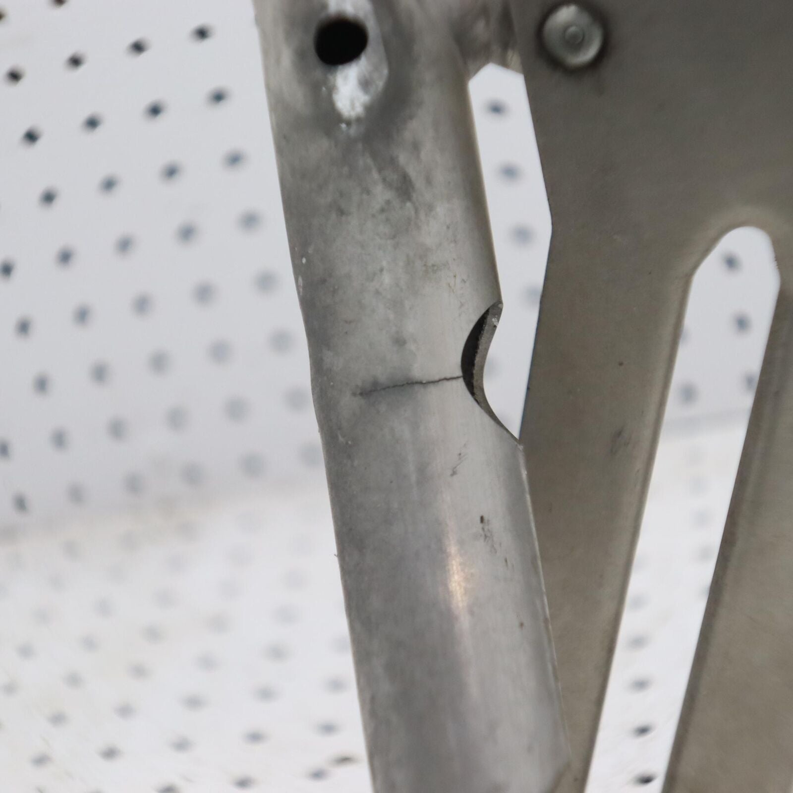 2014 POLARIS PRO RMK 800 OVER STRUCTURE FRAME TUBULAR ASSEMBLY 1018403 cracked