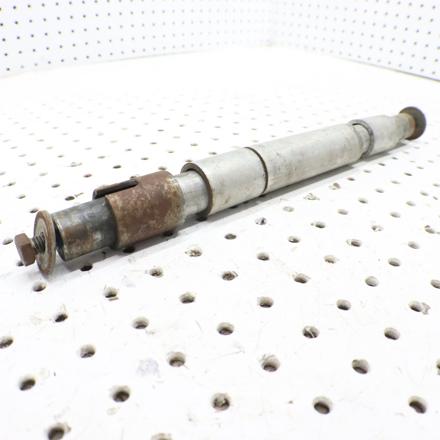 1995 Polaris Xcr 600 Rear Suspension Cross Axle Shaft 5020722; 5010169; 1594021
