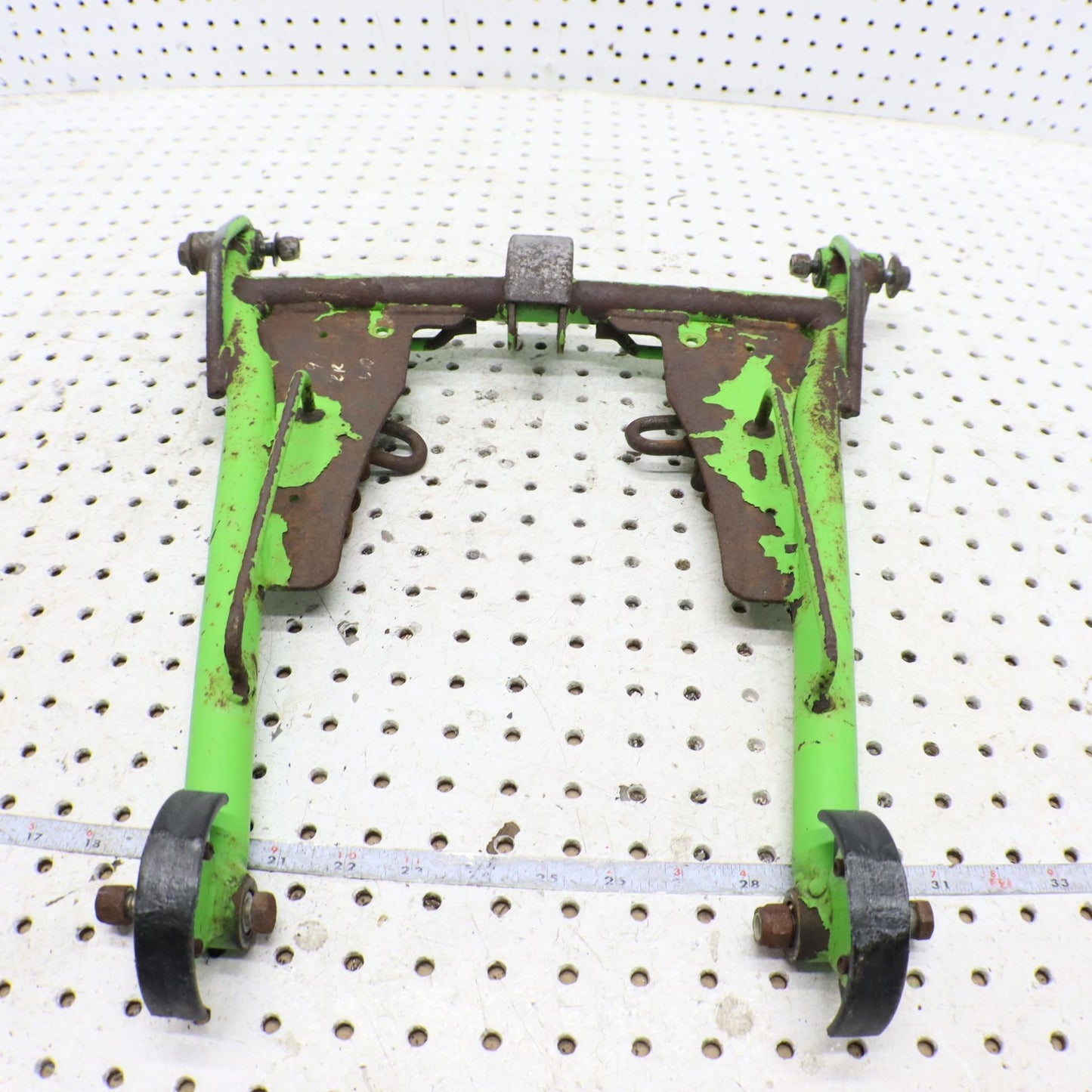  ARCTIC CAT ZR 600 REAR BACK SUSPENSION FRONT TORQUE PIVOT ARM 0704-345