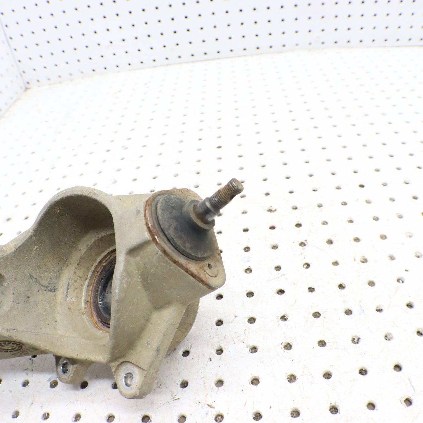 2009 Polaris Sportsman 800 Front Hub Strut 1822825 LEFT