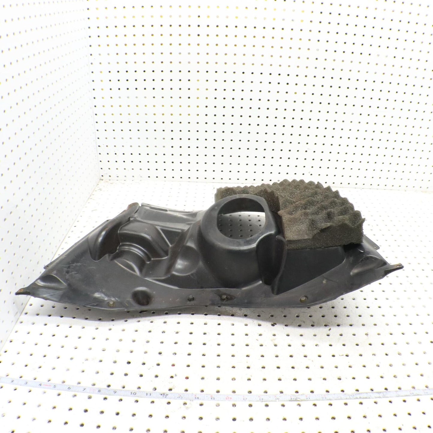 2006 POLARIS FUSION 600 HEAD LIGHT ACCESS COVER HOOD PLENUM 2633251