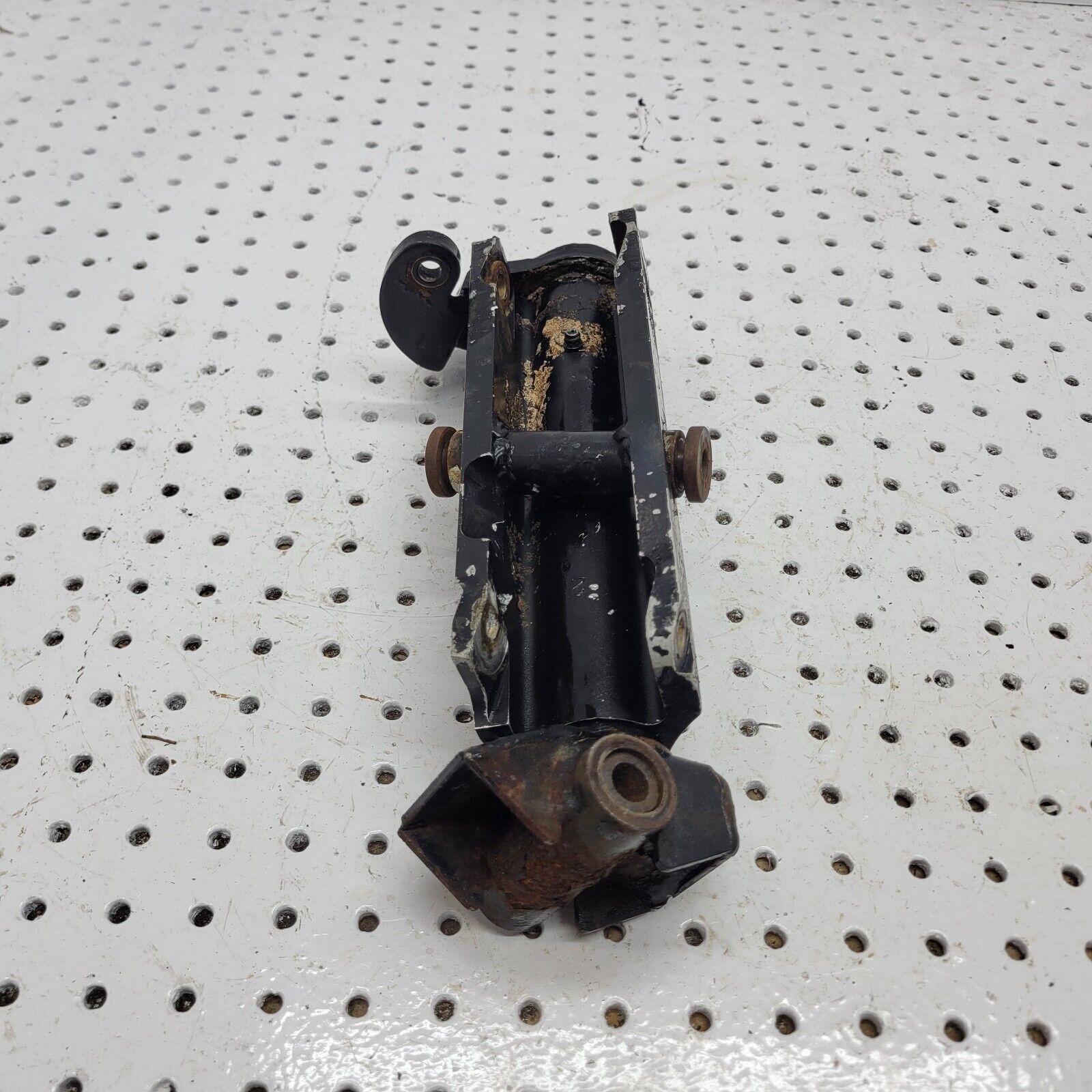 1998 ARTIC CAT ZR 600 EFI LE LEFT SPINDLE 0703-607