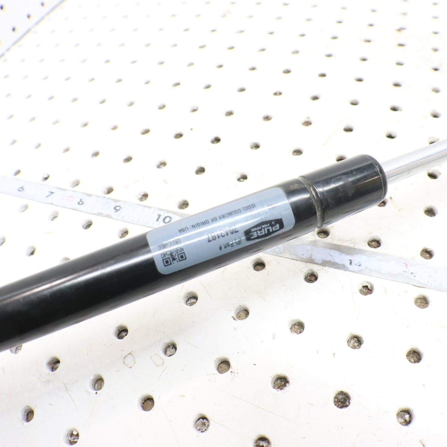 2013 Polaris Ranger 800 Box Gas Strut Dump Strut 7043187