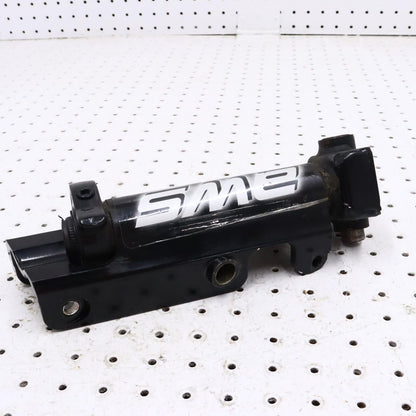 2005 ARCTIC CAT SABERCAT 600 LEFT FRONT STEERING ARM SPINDLE KNUCKLE 1703-433
