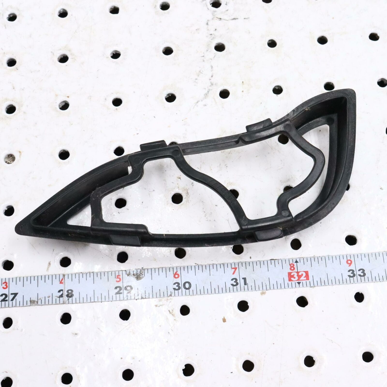 2006 POLARIS RMK 700 AIR INTAKE BEZEL SCREEN 5435777