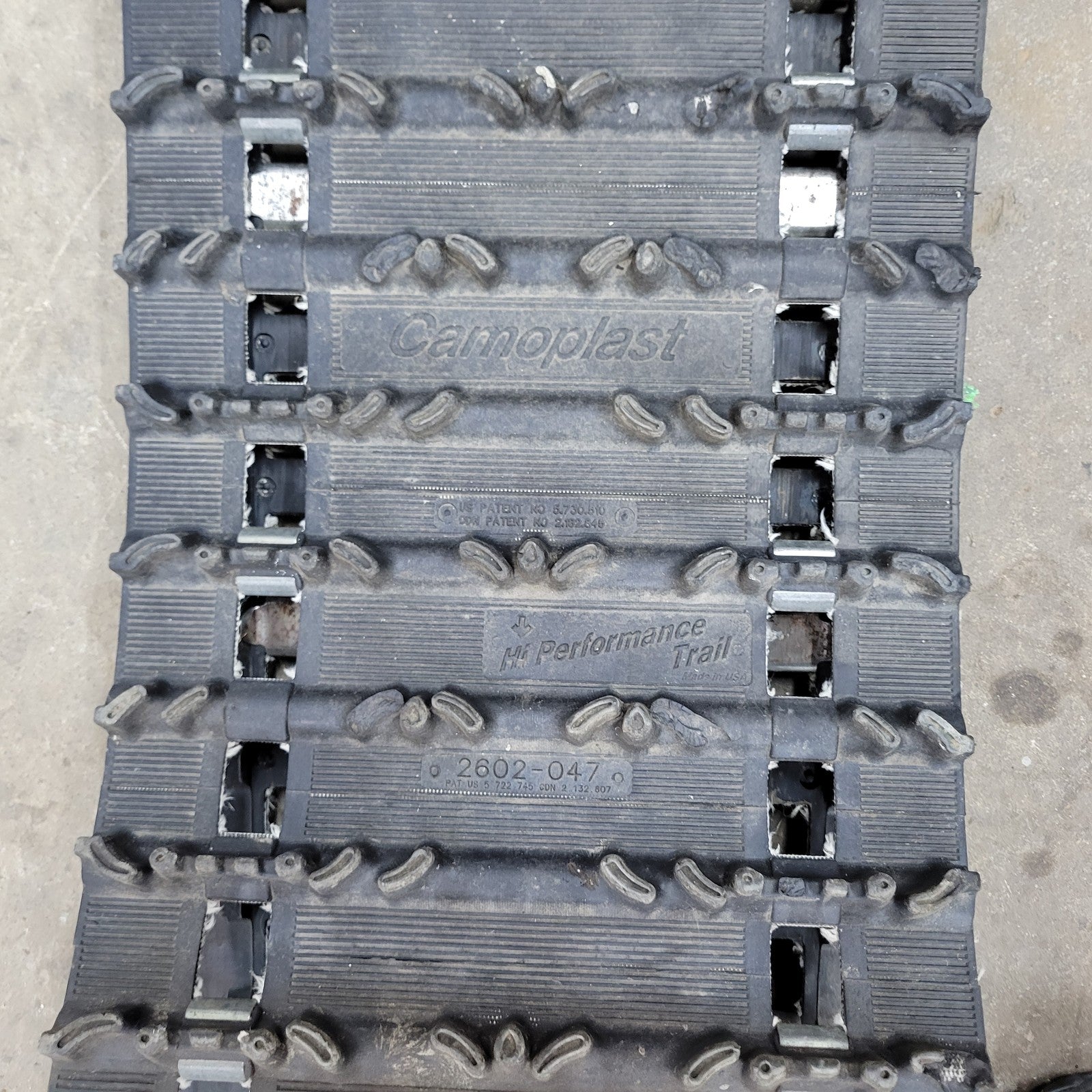 2009 Arctic Cat Crossfire R 8 128 x 14 x 1 Hacksaw Track 2602-047