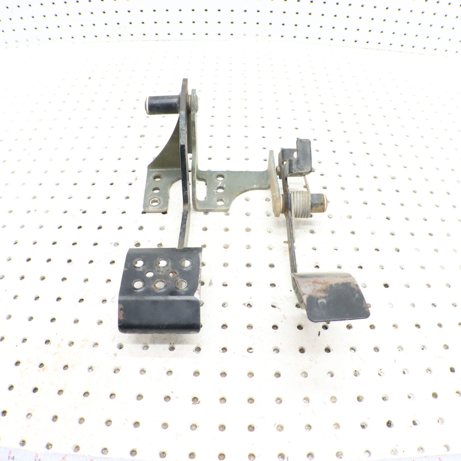 2009 Polaris Rzr 800 Throttle Pedal, Brake Pedal Assy 1016585-458 