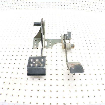 2009 Polaris Rzr 800 Throttle Pedal, Brake Pedal Assy 1016585-458 