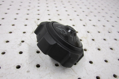 2007 ARCTIC CAT F5 EFI LXR OIL TANK COVER CAP 1670-365