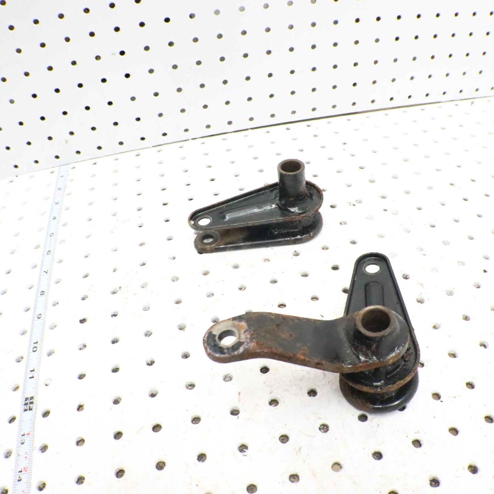 2002 ARCTIC CAT ZR 500  ARM STEERING PIVOT 0705-210  ; 0705-258