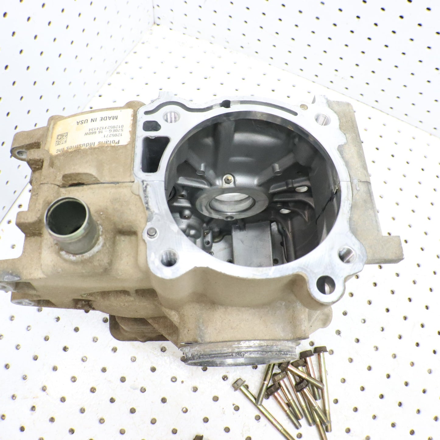 2016 Polaris Sportsman 570 Crankcase Engine Case 2205169; 2206361