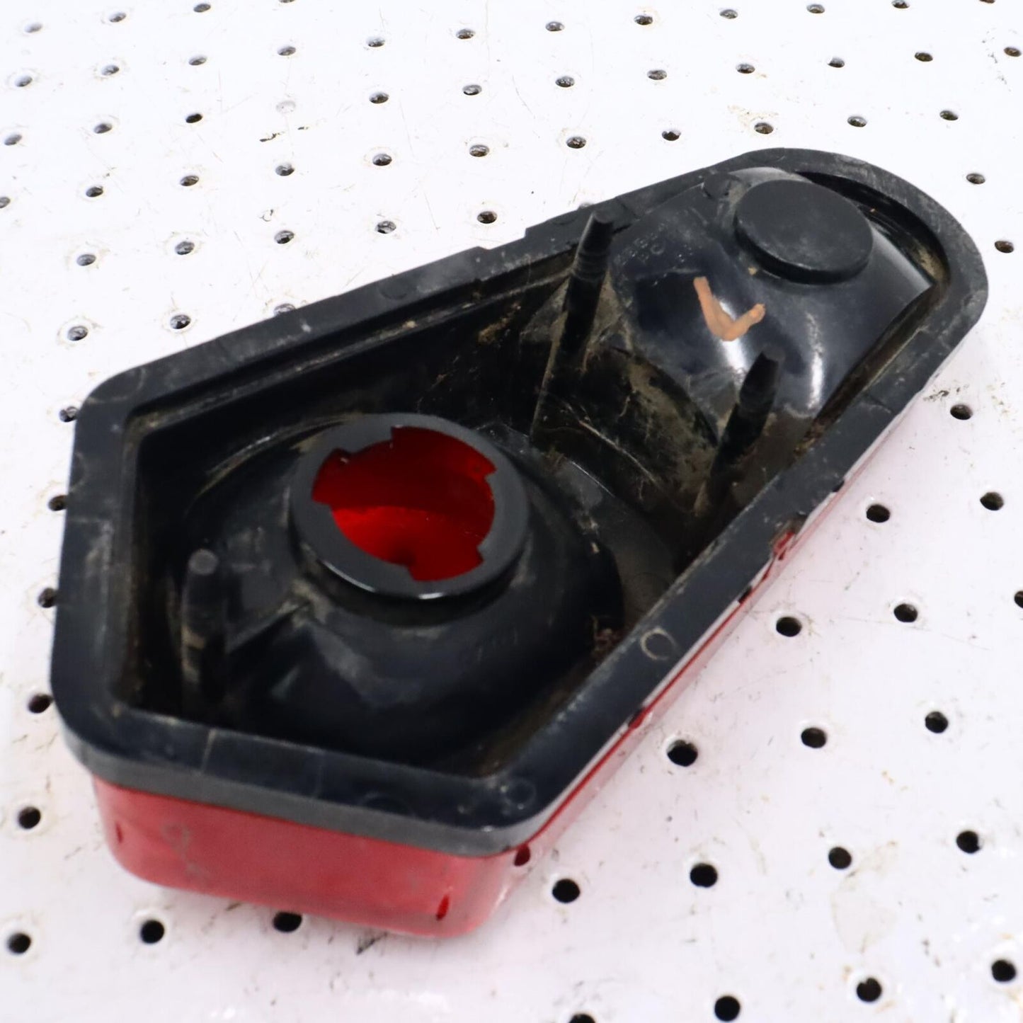 2013 POLARIS SPORTSMAN 550 LEFT REAR TAIL TAILLIGHT BACK BRAKE LIGHT 2411153
