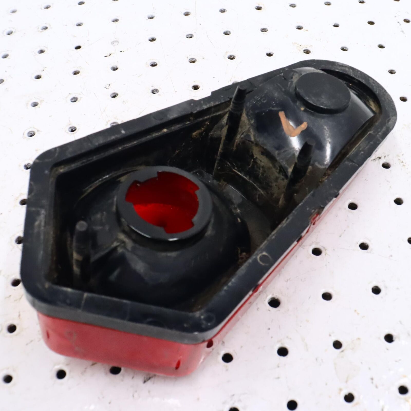 2013 POLARIS SPORTSMAN 550 LEFT REAR TAIL TAILLIGHT BACK BRAKE LIGHT 2411153