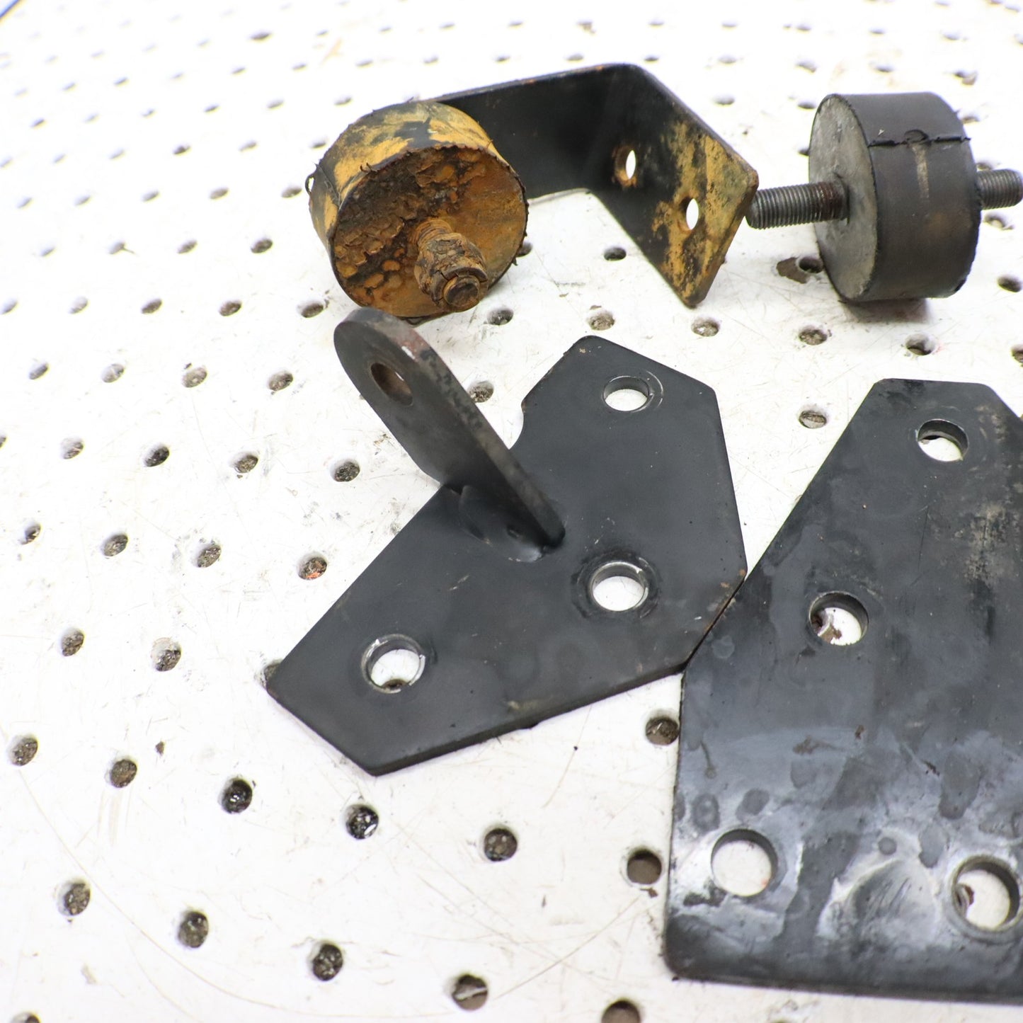 1998 Polaris Xplorer 400l Engine Motor Mounts 1040532 1040231 5240542 5241801