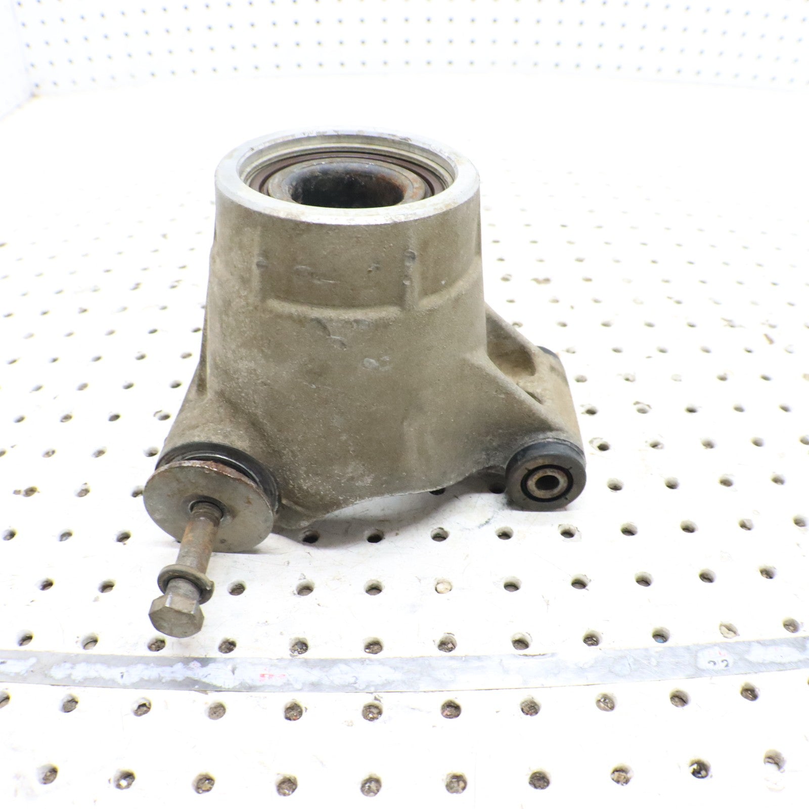 2004 Polaris Sportsman 500 Bearing Carrier Knuckle Rear LEFT 5133663 